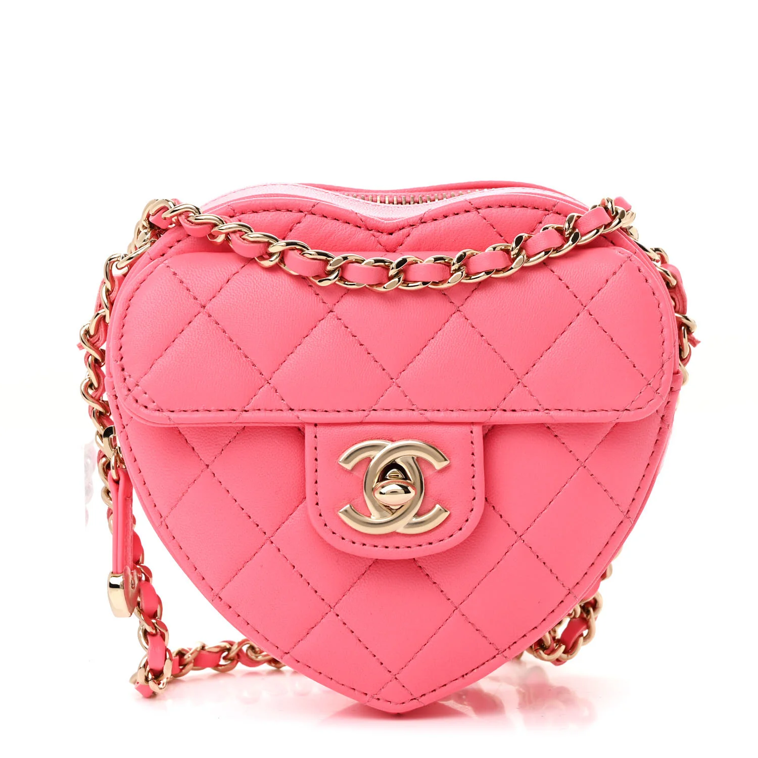 Chanel heart-shaped clutch in soft pink lambskin